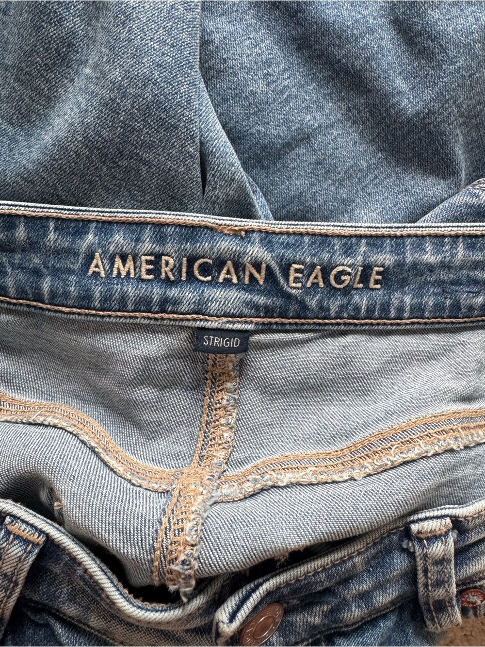 American Eagle Outfitters Women’s Medium Blue Jeans - Picture 4 of 4